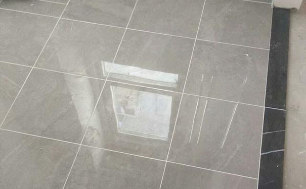 聚脲美縫劑和環(huán)氧彩砂哪個好?