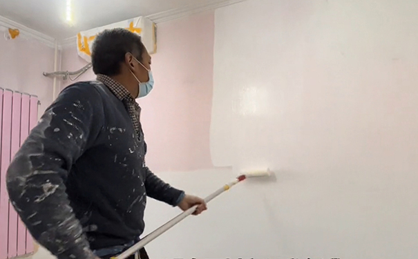 住著人的房子想刷墻怎么辦?